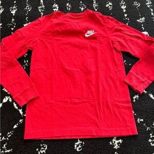 Boys Nike Long Sleeve Size S 8-9